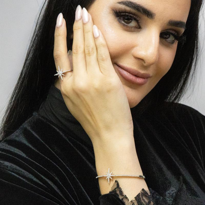 طقم أساور فضة أصلية بنقشة نجوم لامعة